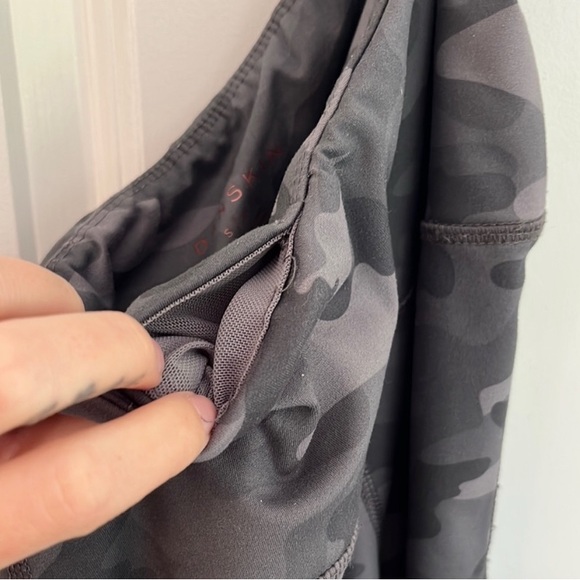 Danskin Women's Gray Camo Leggings - Picture 5 of 7